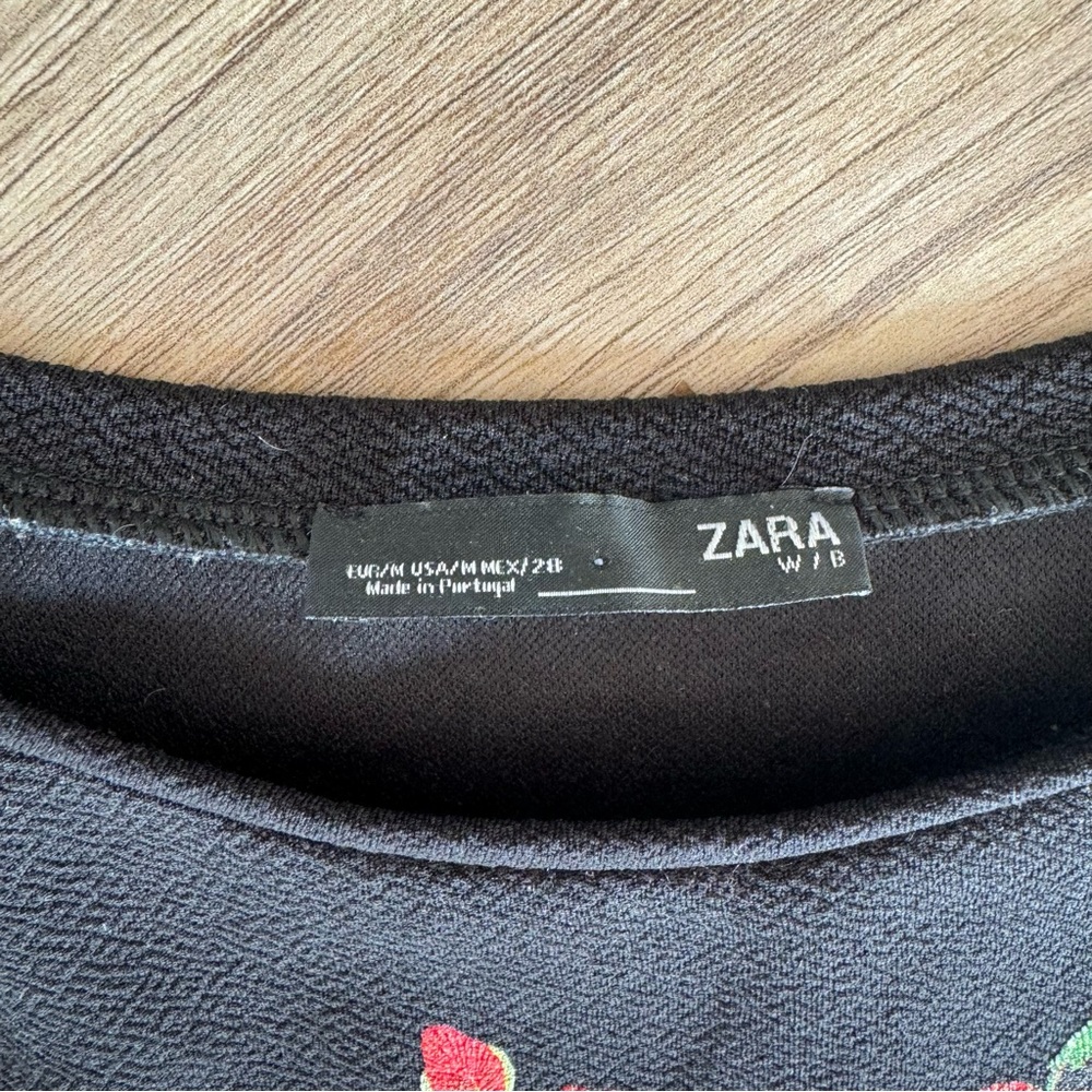 3 FOR $18 SALE Zara Floral Crop Blouse Medium - Picture 2 of 3